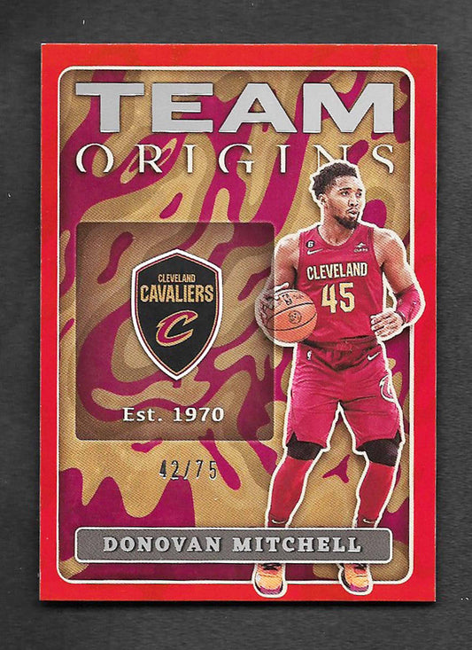 Mitchell, Donovan 2022 Panini Origins team red  42/75 #18