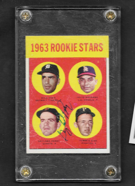 Perry, Gaylord 1963 Topps rookie autograph